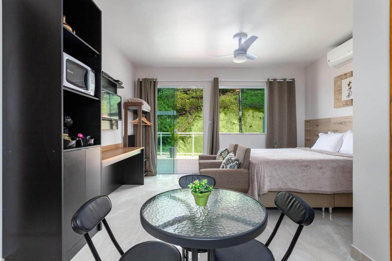 STUDIO NOVO- com Varanda espaçosa- Cama Queen Wi-fi -Sky - 5 minutos de carro da Praia - ITAIPUAÇU Maricá Exterior foto